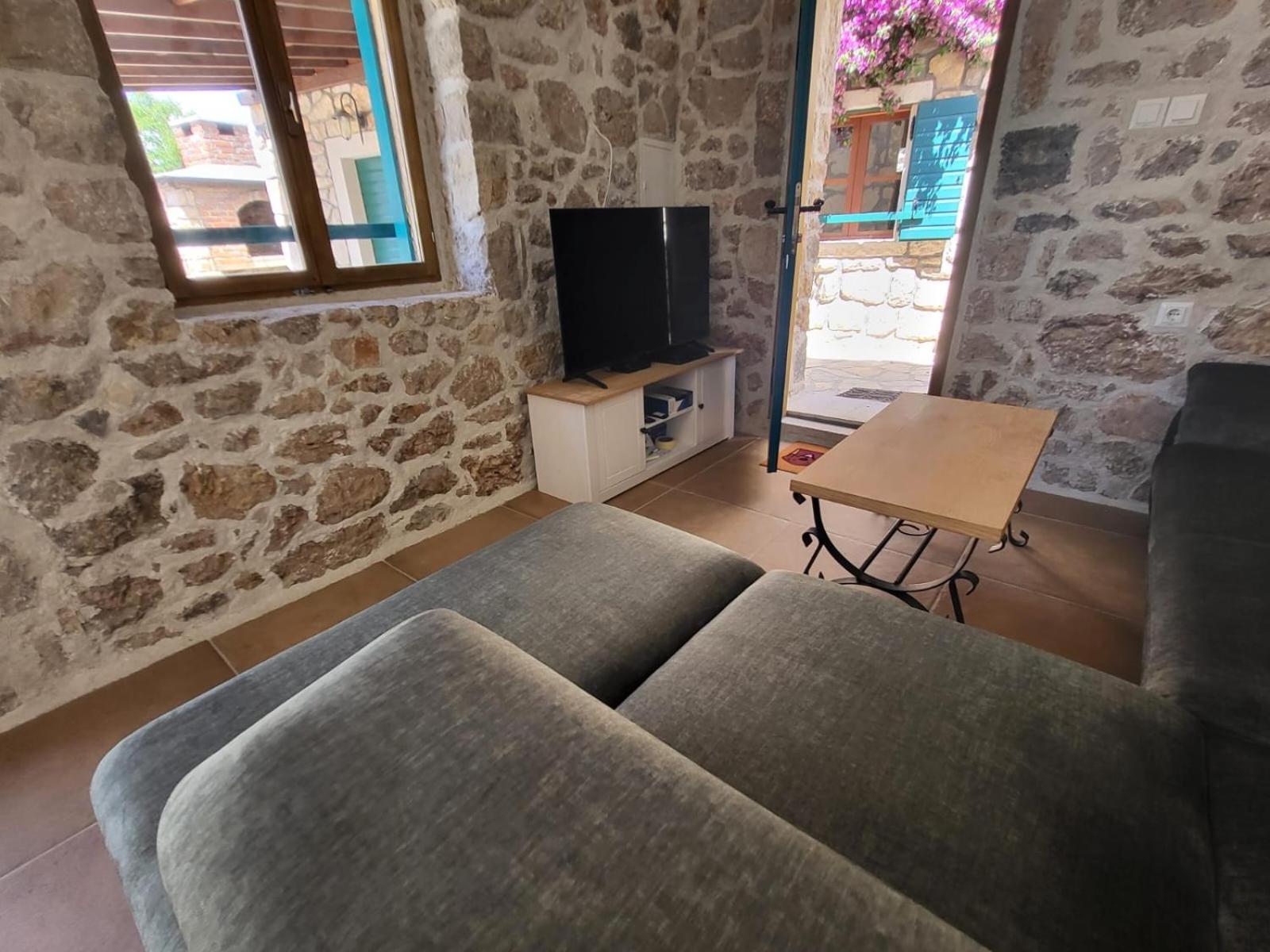 Вілла Stone House Knezevic Вінєрац Екстер'єр фото
