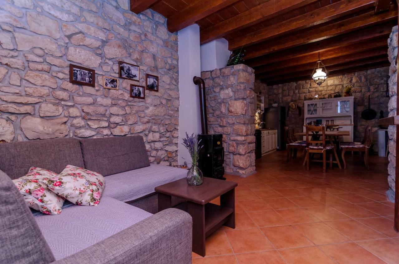 Вілла Stone House Knezevic Вінєрац Екстер'єр фото